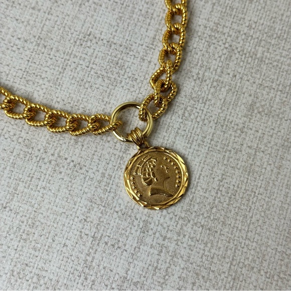Upcycled Gold Tone Link Necklace with Queen Medallion Pendant - Picture 3 of 6